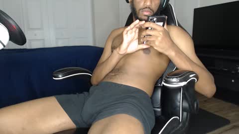 Snapshot of chrisvacherx chatting on October 3, 10:59 pm ChrisVacherx online show from October 3, 10:59 pm