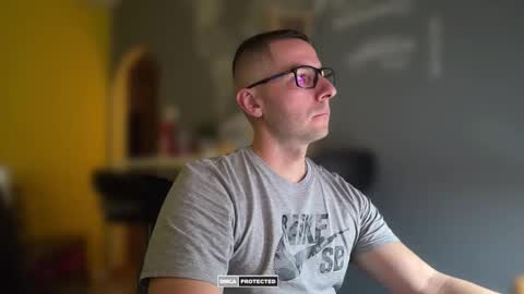 Good boy online show from October 18, 6:35 pm