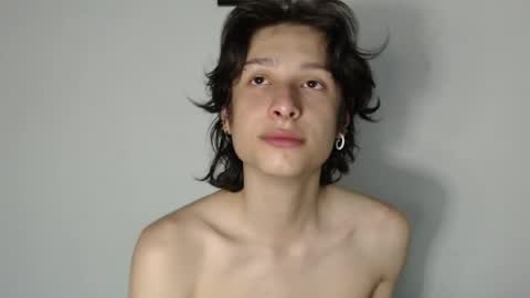 cirosky_elchicopolla online show from April 16, 3:06 am