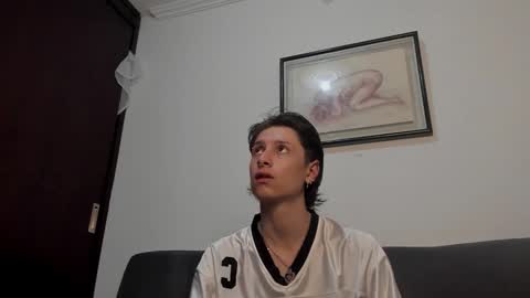 cirosky_elchicopolla online show from December 1, 4:37 am