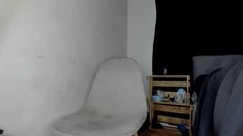 clark_tommy11 online show from February 9, 1:56 am