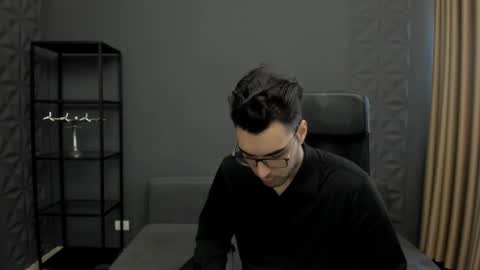 Snapshot of clarkslade chatting on October 17, 10:41 am ClarkSlade online show from October 17, 10:41 am