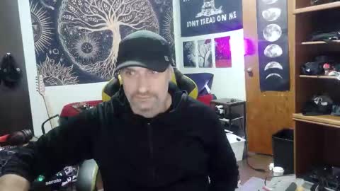 chad online show from December 16, 3:13 am