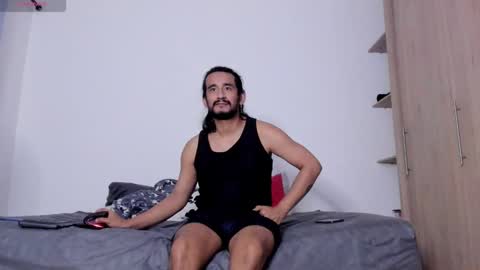 Snapshot of cloudy_pigdude chatting on March 5, 4:46 am CRISTIAN online show from March 5, 4:46 am