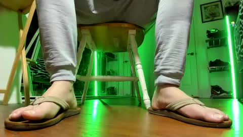 Gorgeous online show from February 9, 1:05 pm