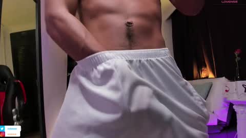 colstorw_ online show from September 26, 11:08 am