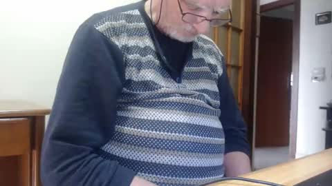 comemivuoi2 online show from February 4, 7:14 am