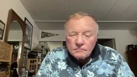 Snapshot of cookoosnest chatting on December 15, 7:02 am cookoosnest online show from December 15, 7:02 am