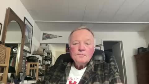 Snapshot of cookoosnest chatting on March 5, 4:13 am cookoosnest online show from March 5, 4:13 am