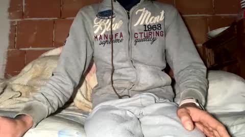 Snapshot of corradog83 chatting on December 8, 4:25 am Corrado online show from December 8, 4:25 am