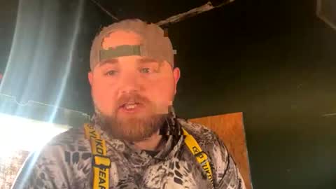 countrystrong35 online show from November 25, 8:55 pm