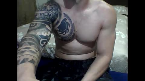 Snapshot of couplefantasy15 chatting on January 10, 12:38 am Couplefantasy15 online show from January 10, 12:38 am