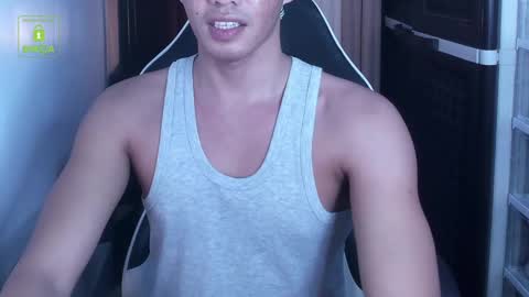 Snapshot of crazyasiancum chatting on February 8, 4:36 pm Zion online show from February 8, 4:36 pm