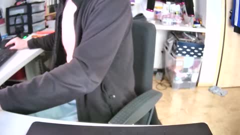 crazystef42 online show from January 13, 8:19 am