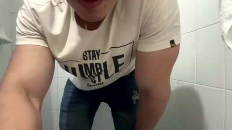 cris2428 online show from March 2, 4:07 am