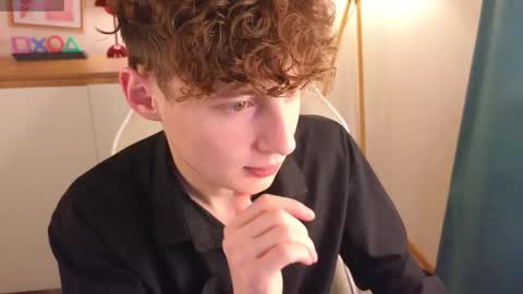 Chris online show from November 14, 7:04 pm