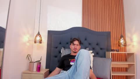 cristhoper_sterling online show from October 3, 8:47 pm