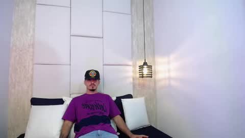 cristhoper_sterling online show from October 6, 7:29 pm