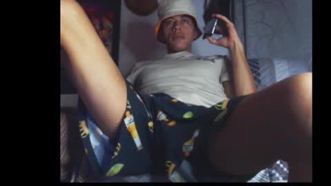 criistofer online show from September 12, 3:28 am