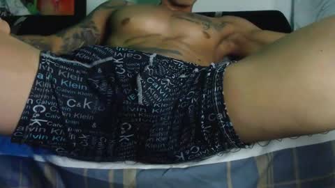 criistofer online show from October 11, 4:27 am