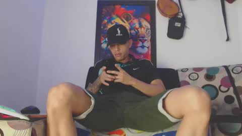 criistofer online show from January 11, 2:30 am