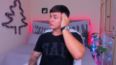 Cristopher online show from December 18, 12:51 pm