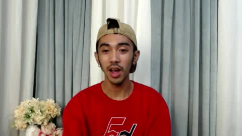 crocodale online show from April 11, 3:37 pm