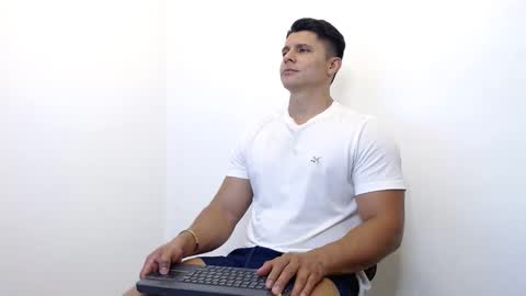 Leo online show from March 31, 5:20 am
