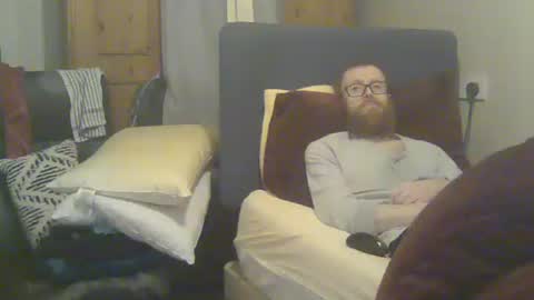 chris online show from February 11, 11:54 pm