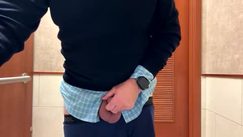 Cubantoo online show from December 1, 8:45 pm