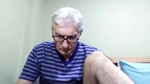 BIG UNCUT HARD COCK online show from November 5, 1:24 pm