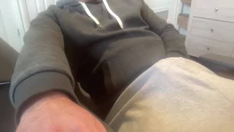 cuckgriff23 online show from February 20, 4:31 pm