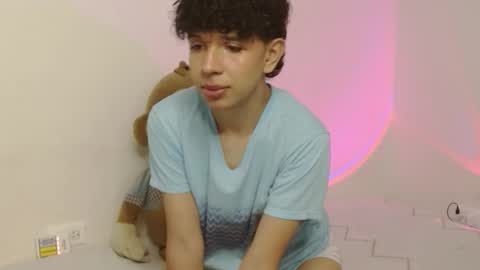 Cuddly online show from February 13, 11:15 am