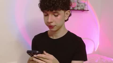 Cuddly online show from February 19, 5:48 am