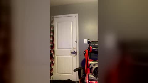 cummer23245 online show from February 22, 9:43 am