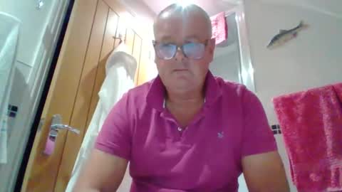 curiousax77 online show from September 11, 11:04 pm