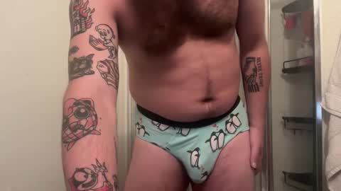 Snapshot of curiousbwcc chatting on October 10, 10:20 am curiousbwcc online show from October 10, 10:20 am