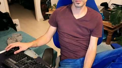 curiousgenie online show from April 14, 4:39 pm