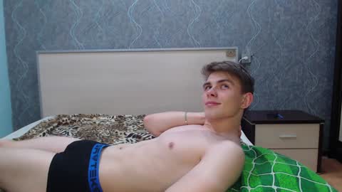 Oliver online show from January 27, 3:28 pm