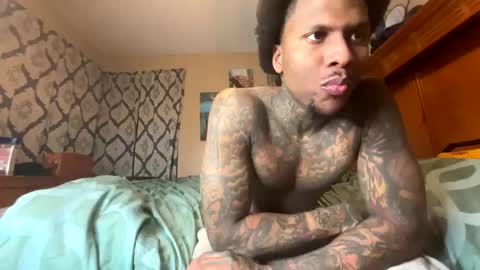 sexy tatted king bbc online show from November 6, 4:15 am