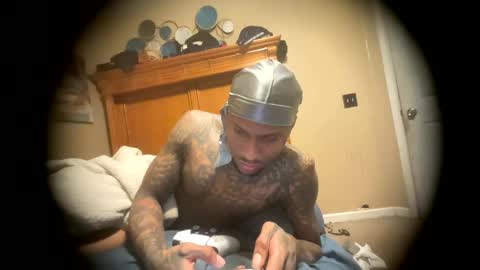 sexy tatted king bbc online show from March 13, 5:59 am