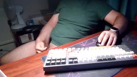 Snapshot of daddypimp3 chatting on October 2, 10:58 pm Paul online show from October 2, 10:58 pm