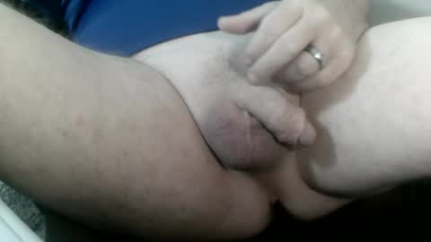 Snapshot of daddysmalls_55 chatting on January 19, 3:21 pm daddysmalls online show from January 19, 3:21 pm