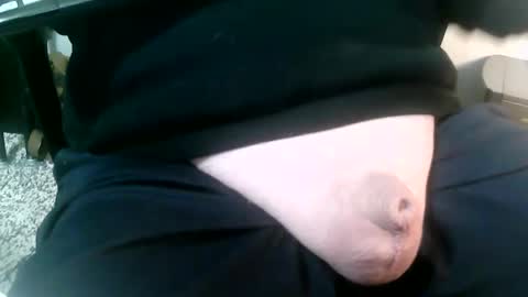 Snapshot of daddysmalls_55 chatting on December 3, 9:23 pm daddysmalls online show from December 3, 9:23 pm