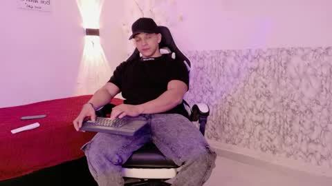 dalton_bigcock online show from May 31, 3:07 am