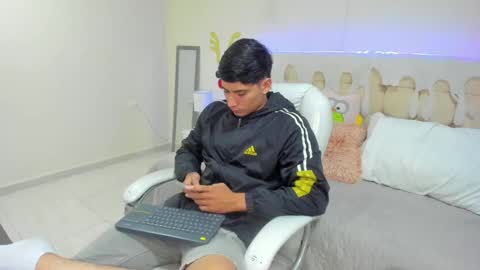 DAMIAN online show from January 7, 12:27 pm