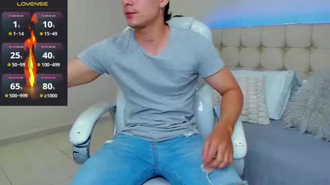 DAMIAN online show from February 1, 12:58 pm