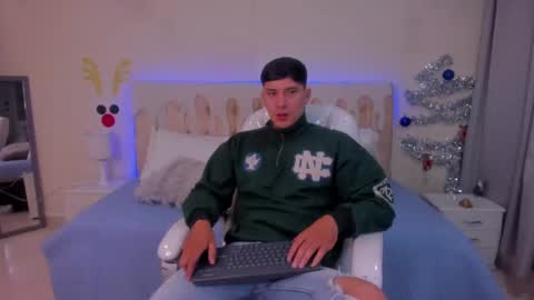 DAMIAN online show from December 12, 9:19 am