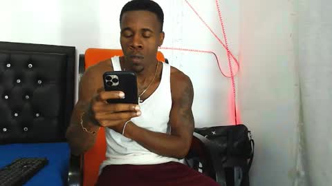 damian_hart_24cm online show from November 13, 11:26 am