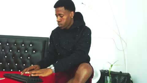 damian_hart_24cm online show from April 5, 2:52 am